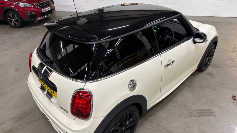 MINI Hatchback 2.0 Cooper S Sport II 3dr Petrol Hatchback